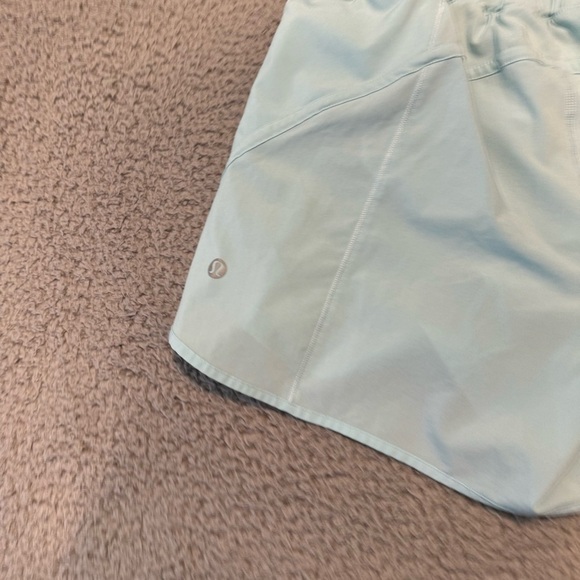 Lululemon Track That Short 5"Blue Glow Size 6 - Picture 4 of 8